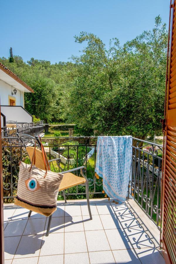 Livadi Studios With Pool Lákka Екстериор снимка
